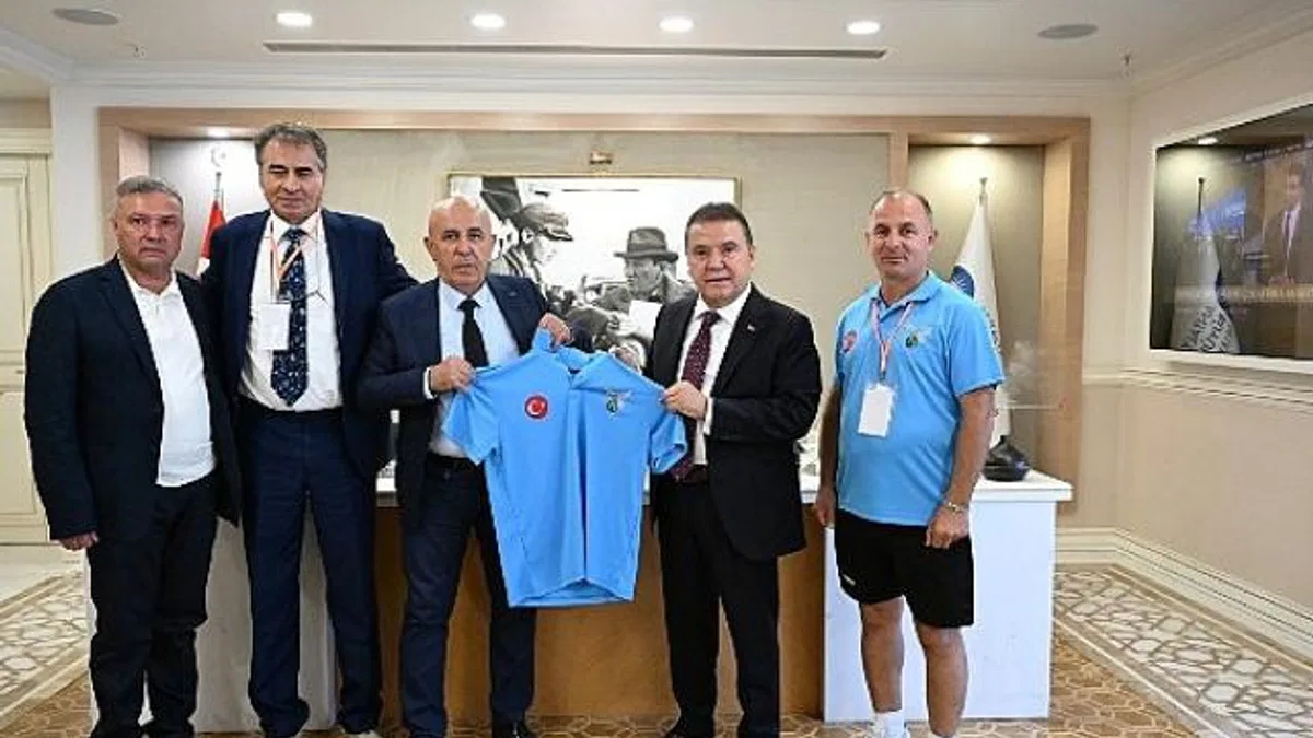Bosna heyetinden Başkan Böcek’e ziyaret