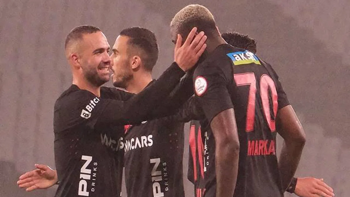 Vavacars Fatih Karagümrük 4-1 Bitexen Antalyaspor (Maç Sonucu) Karagümrük’ten kritik 3 puan!