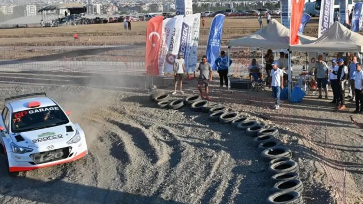 Bursa’da otokros tutkunları buluştu