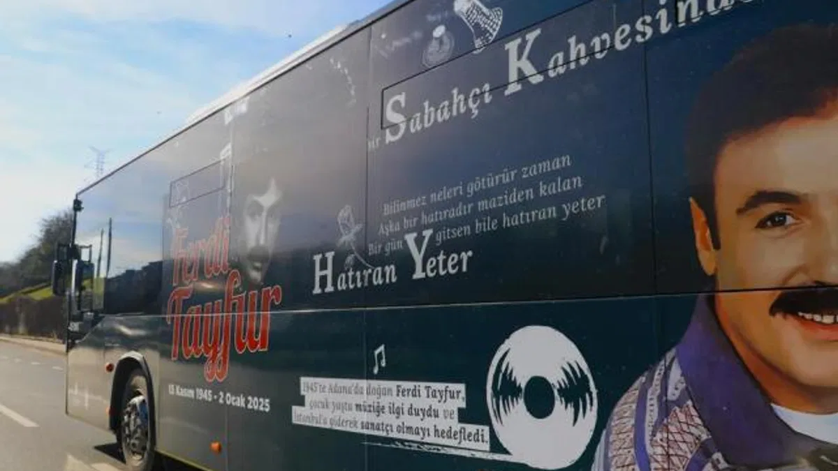 İETT’den Ferdi Tayfur otobüsü