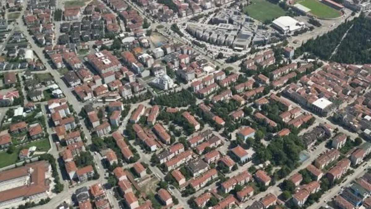 Bursa İnegöl’de binaların kimliği oluşturuluyor