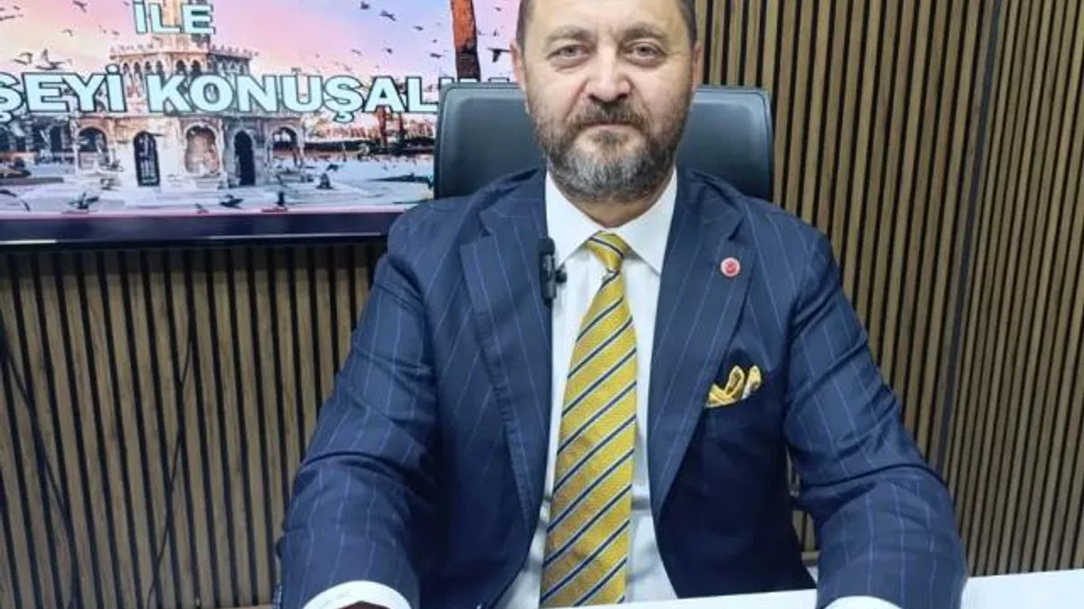 İzmir’de AK Parti’li Ünal’dan Karşıyaka Belediyesi’ne sert eleştiri