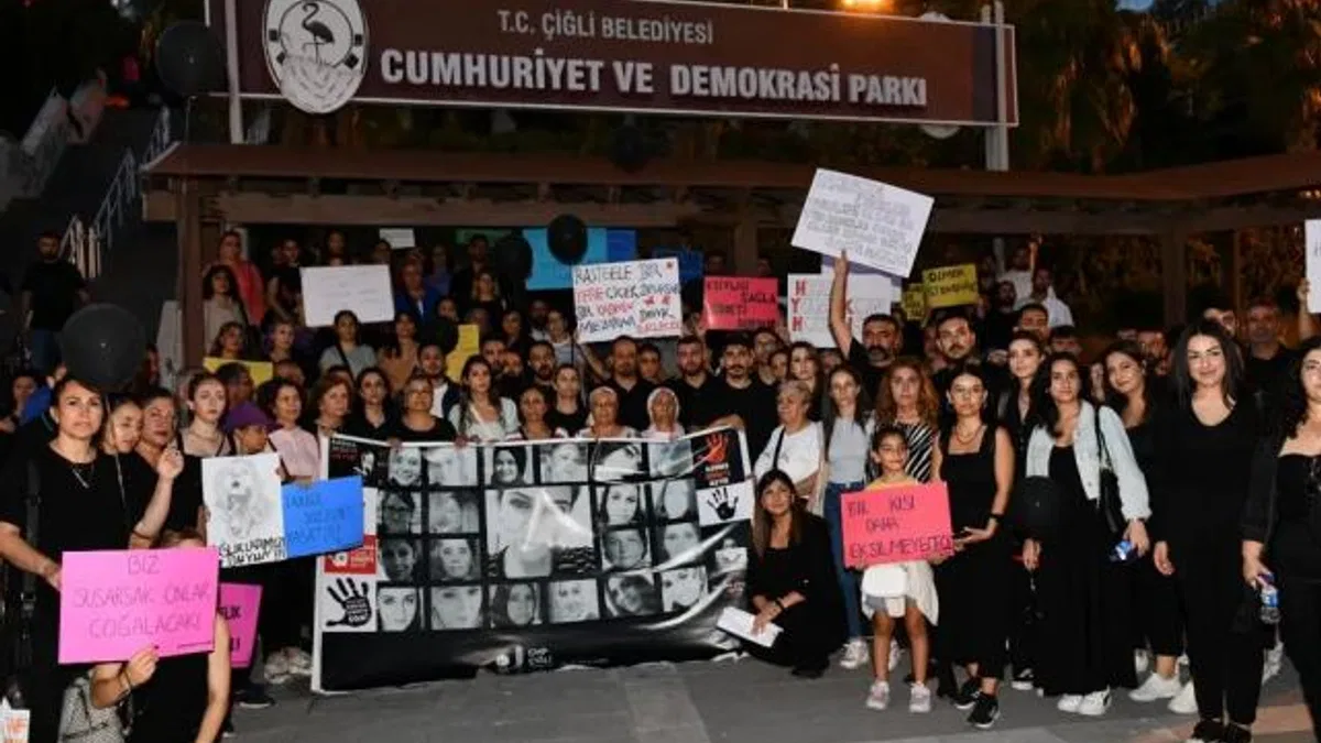 CHP Çiğli İlçe Başkanlığı’ndan kadına şiddete hayır yürüyüşü