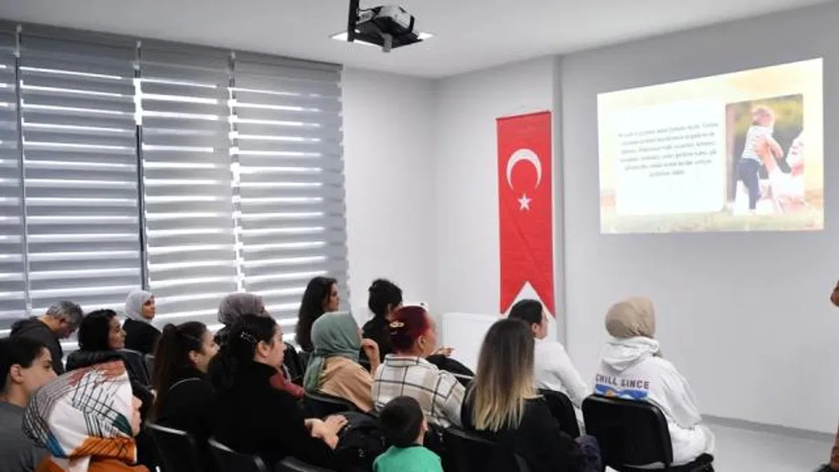 İstanbul Beylikdüzü’nde “Nesiller Arası Aktarım” semineri düzenlendi