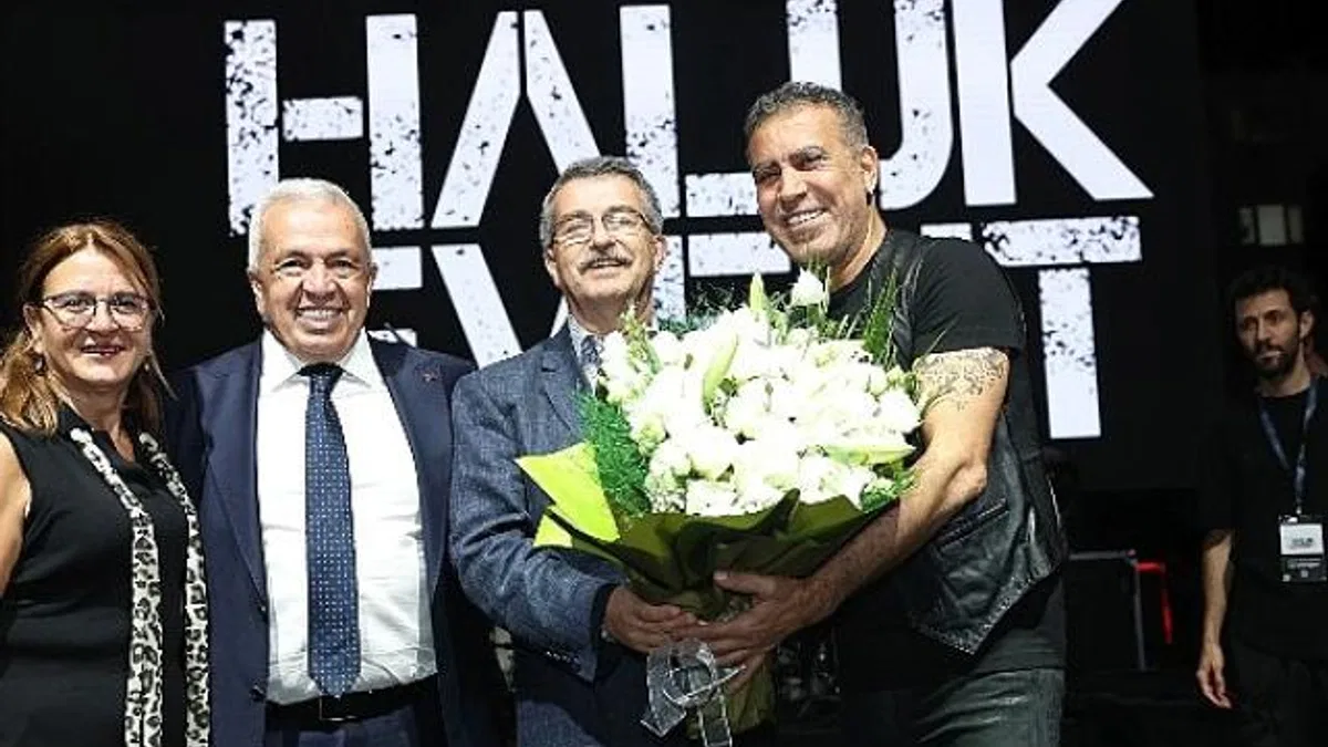 Haluk Levent’in sahne aldığı balkan panayırı coşkusu Nilüfer’i sardı