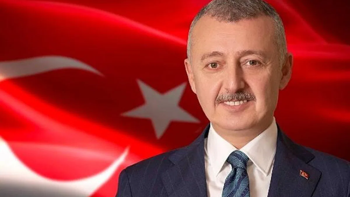 Kocaeli Büyükşehir Belediye Başkanı Tahir Büyükakın “Dilimiz bizim kimliğimizdir”