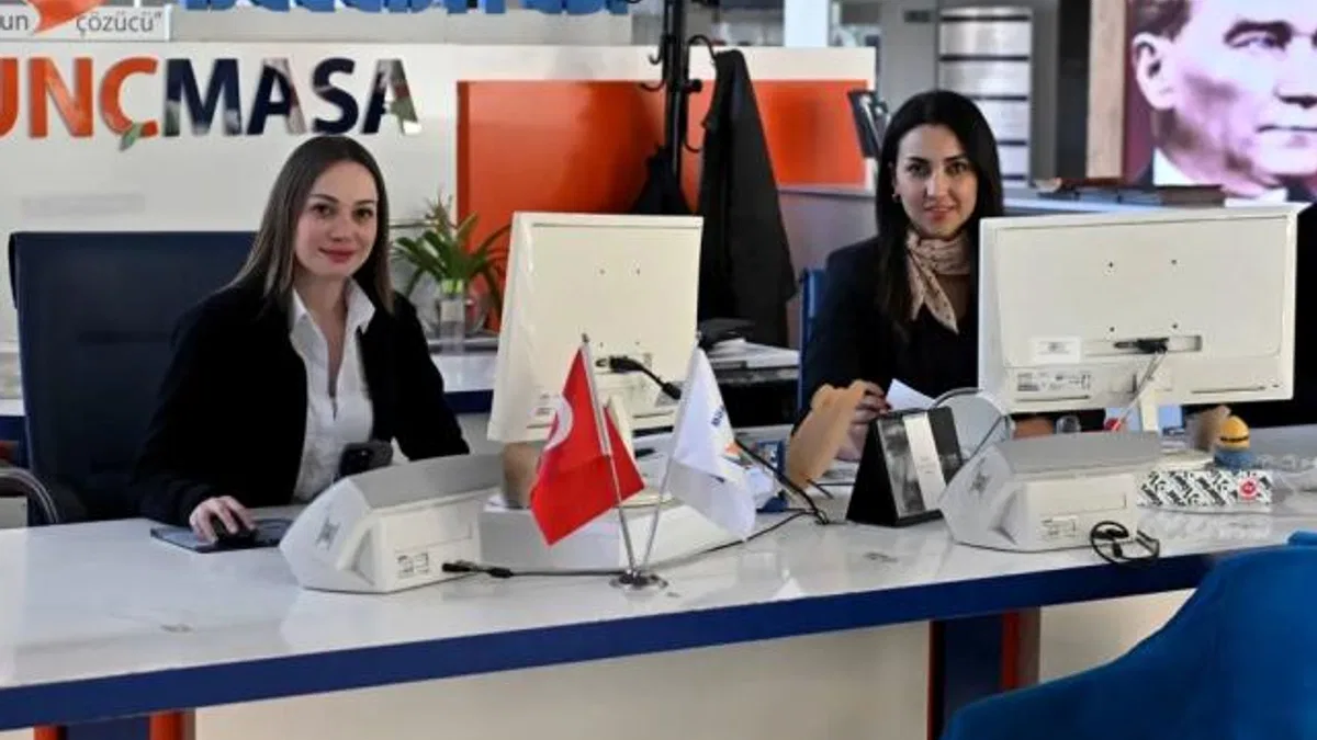 Her 2 dakikada bir telefon, 21 bin çağrı