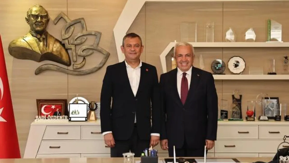 Özgür Özel: Nilüfer partimizin yüz akı belediyelerinden