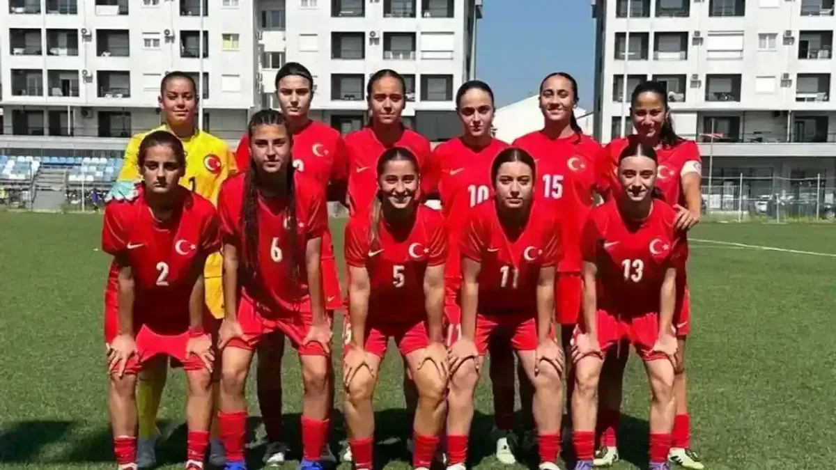 U16 Kız Milli Takımı turnuvaya 1 puanla başladı