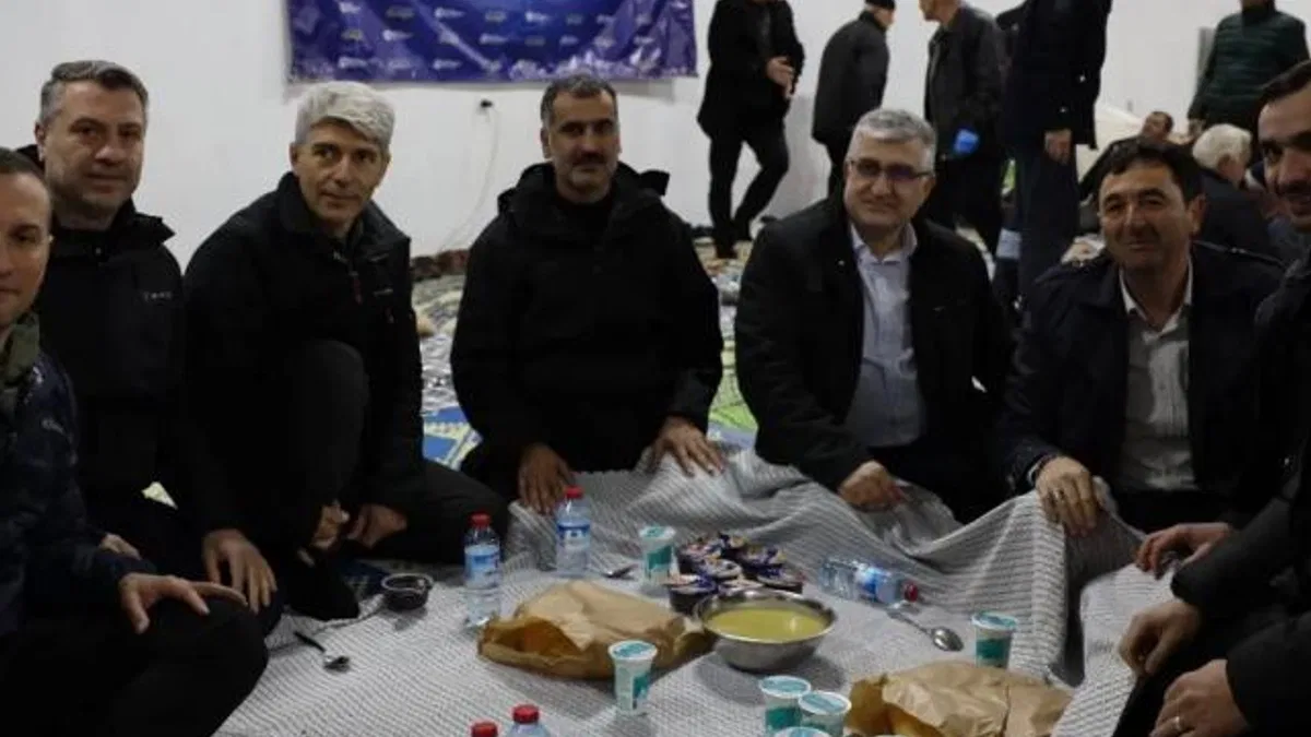 Kocaeli Büyükşehir’le iftar bereketi Balkanlar’da yaşanmaya devam ediyor