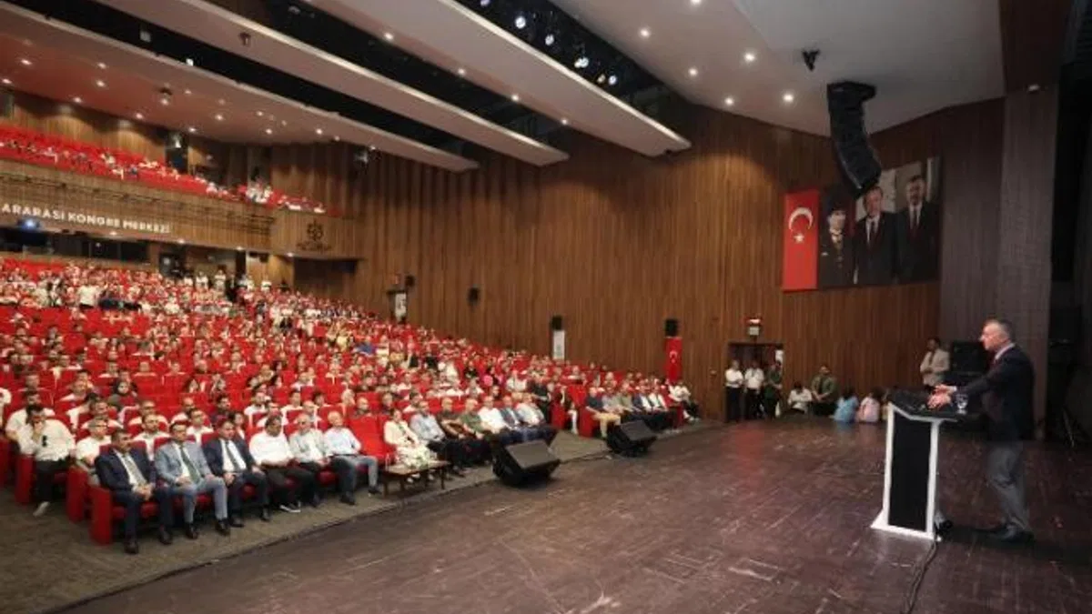 Başkan Büyükakın, personelle bayramlaştı