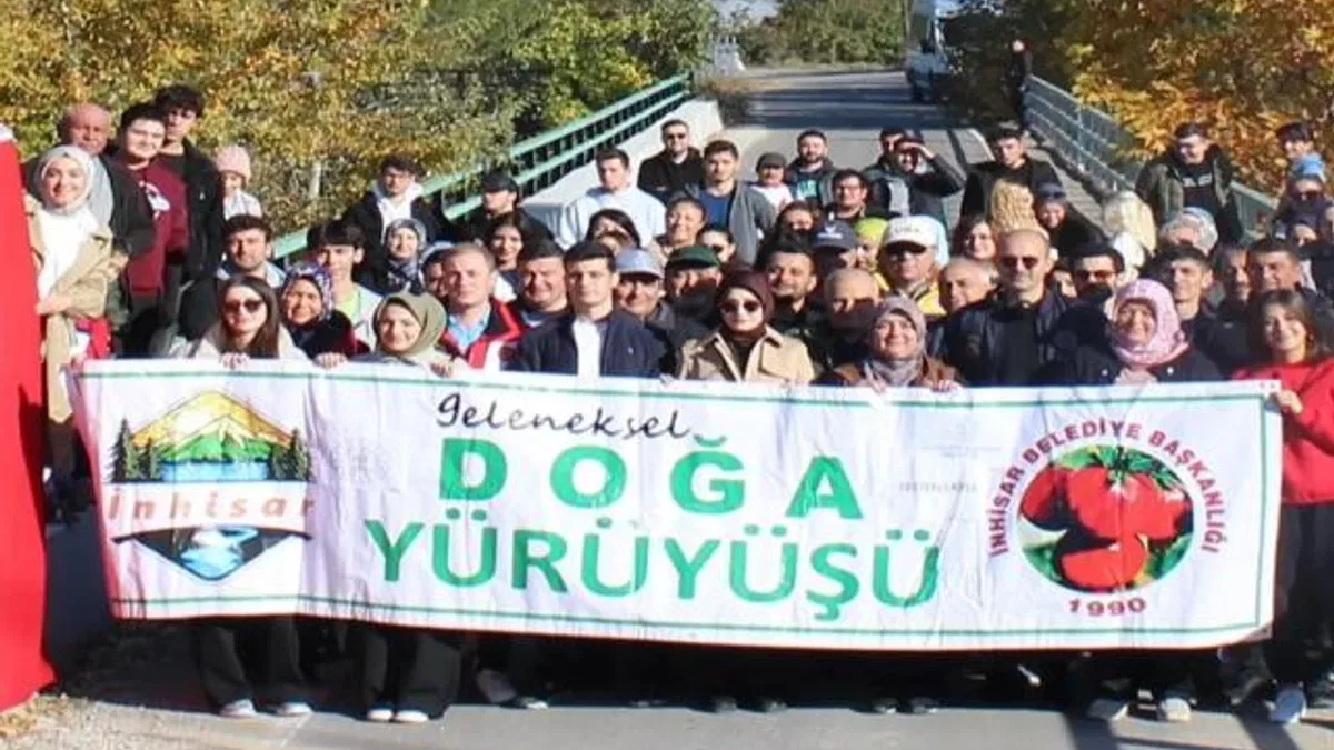 Bilecik İnhisar’da ATA’ya saygı yürüyüşü
