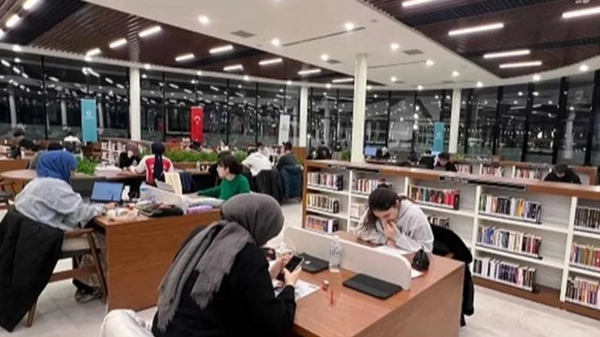 Kocaeli Millet Kütüphanesi’ne ilk günden yoğun ilgi
