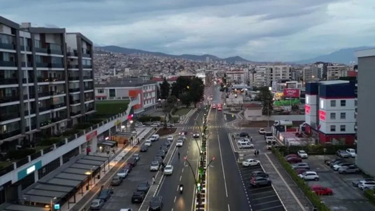 İzmir’de Eski Havaalanı Caddesi’ne modern dokunuş!
