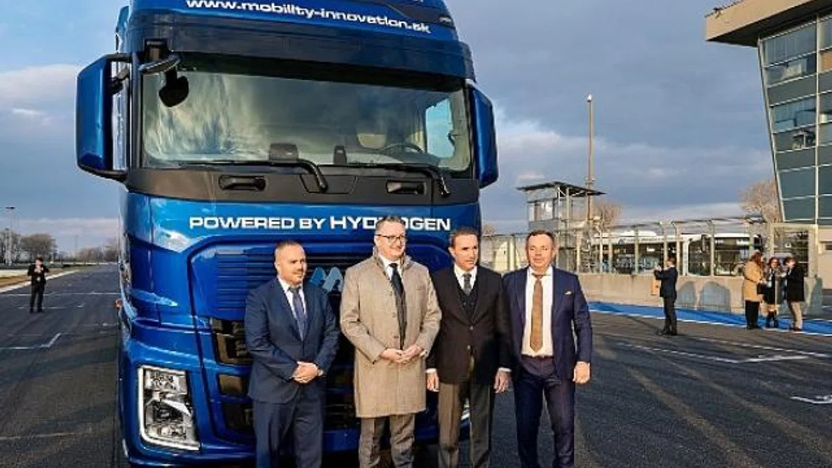 Slovakya’da Hidrojenli Kamyon Ford Trucks desteğiyle üretildi