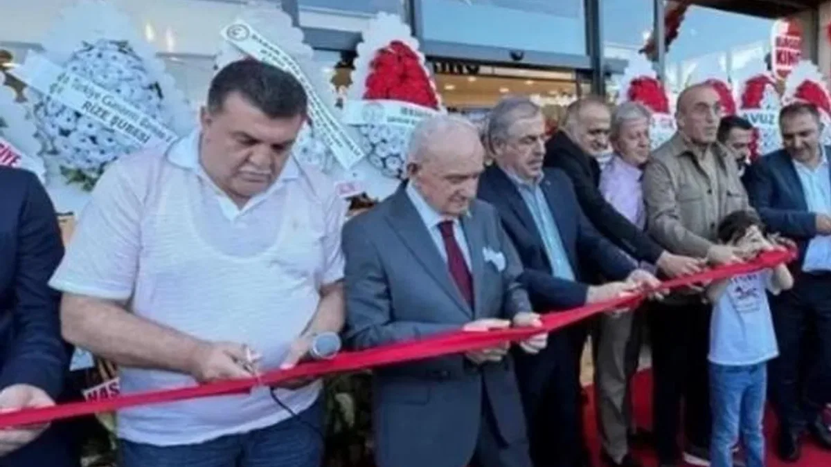 AK Parti Sözcüsü açıkladı… Rize’de belediye başkan ve yöneticileri disipline sevk edildi!