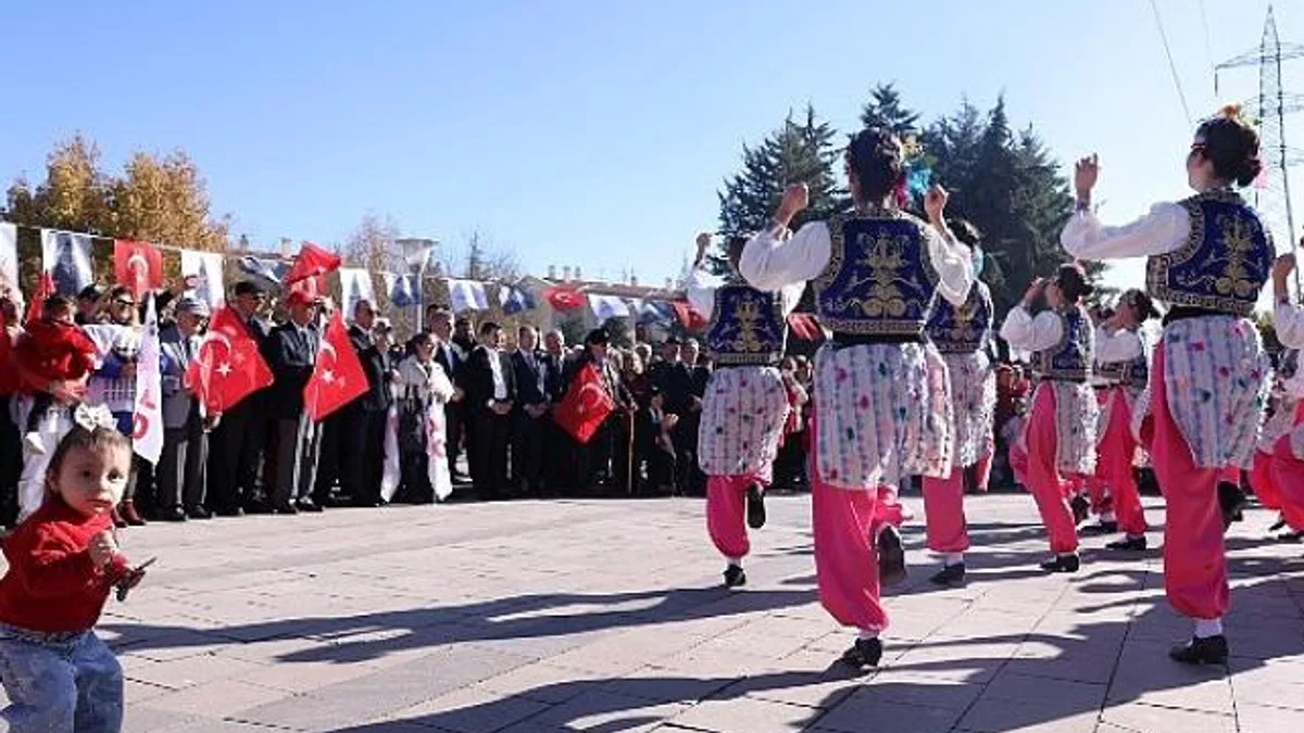Hüseyin Can Güner: Yaşasın Cumhuriyet! İyi ki Cumhuriyet! İlelebet Cumhuriyet!