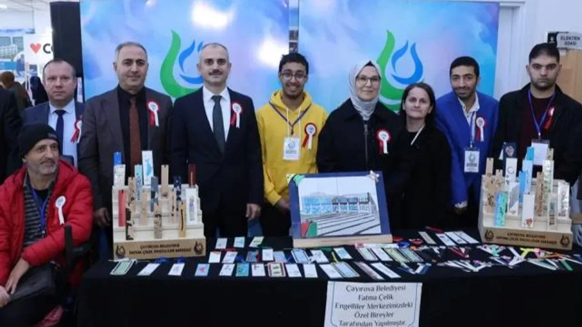 Kocaeli Çayırovalı özel bireylerden kitap günlerine özel çalışma