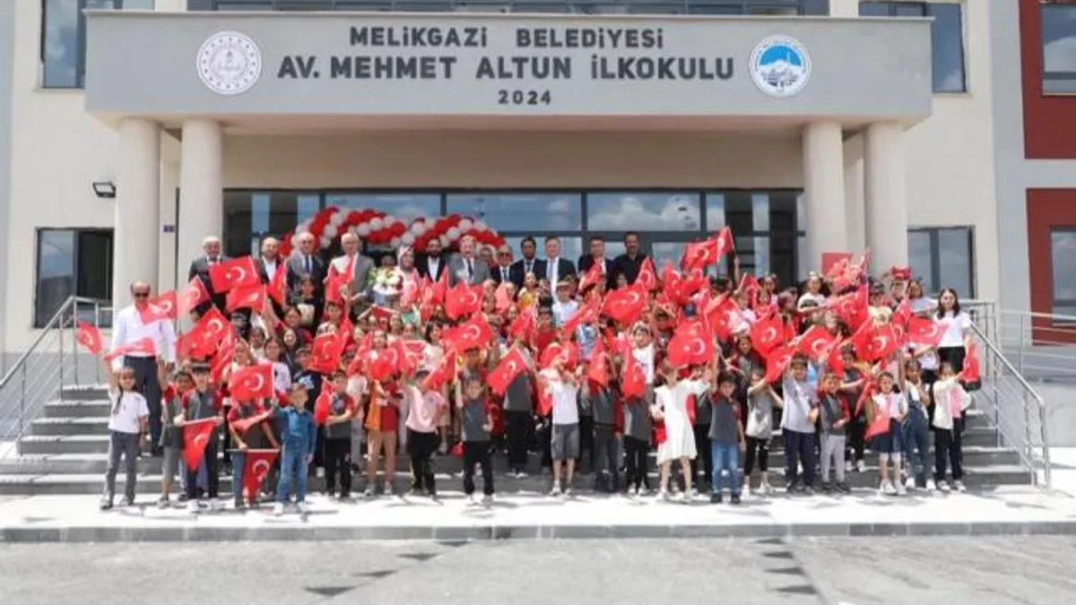 Gençlerin geleceği Kayseri Melikgazi ile gelişiyor