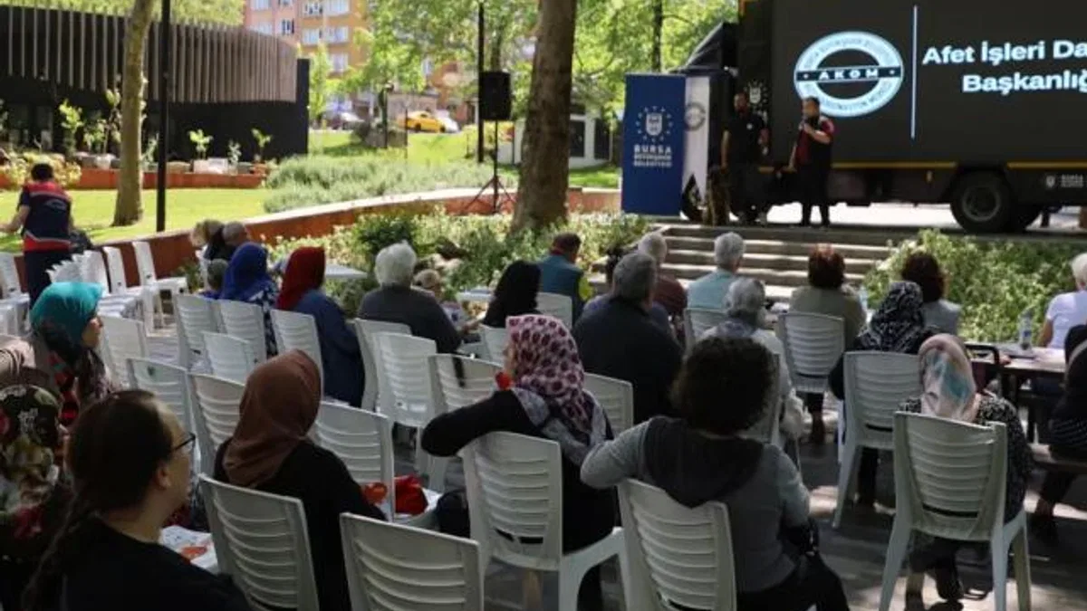 Bursa’dan mahallelerde ‘halk sağlığı ve afet bilinci’ eğitimi