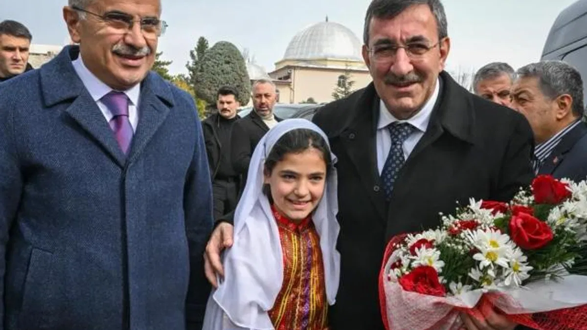 Cumhurbaşkanı Yardımcısı Cevdet Yılmaz’dan Malatya’ya tebrik