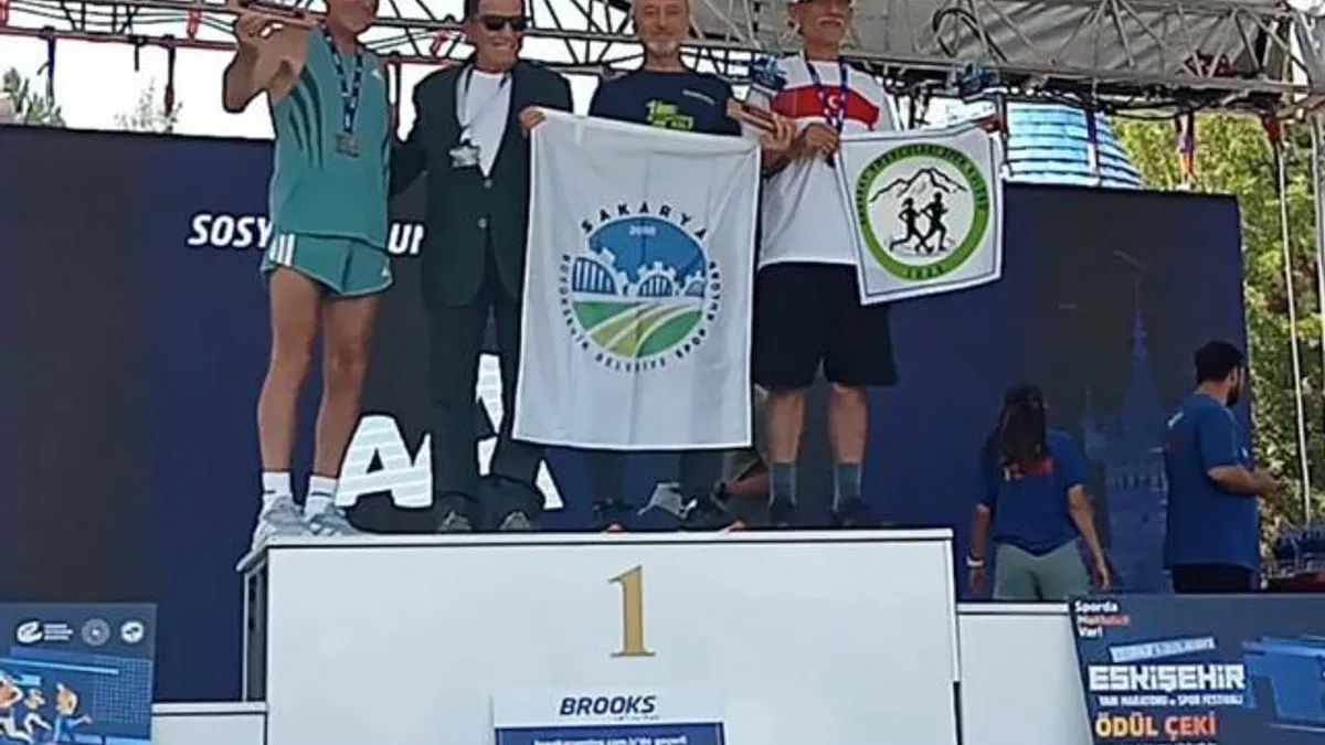 Sakarya Büyükşehir atletizmde birinciliği kaptı