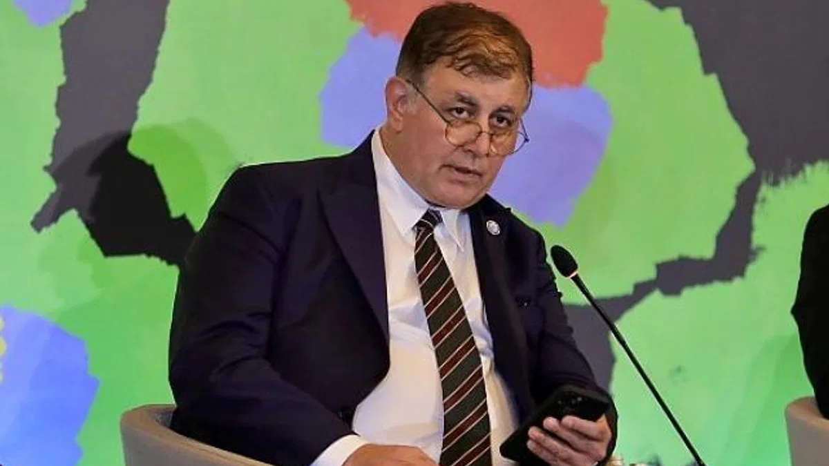 Başkan Tugay, B40 Tiran toplantısında konuştu: Geleceğimizi şekillendirmeye hazırız