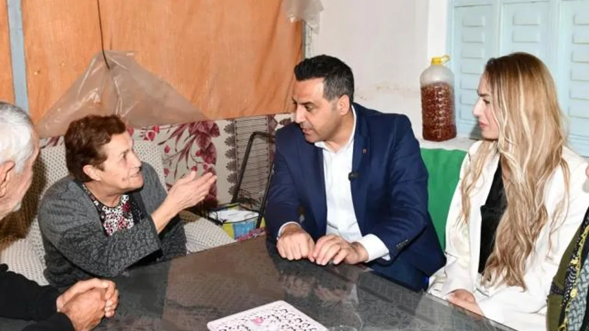 İzmir Çiğli’de Leyla Teyze’ye bayram sürprizi