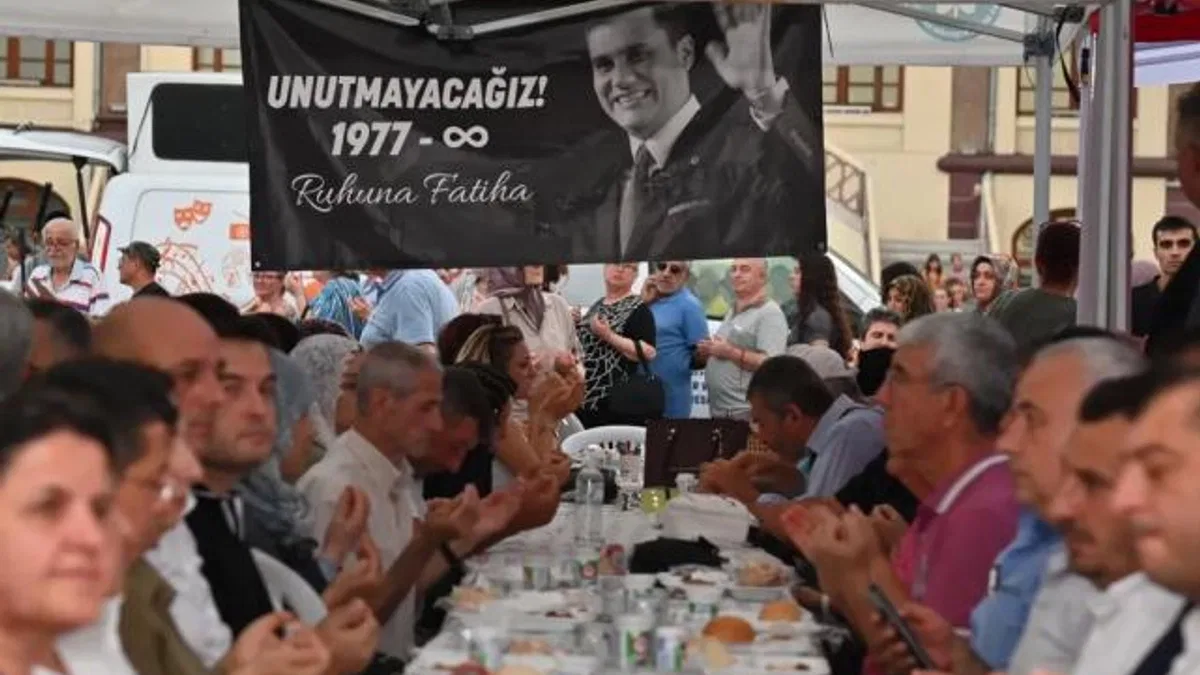 Merhum Başkan Ferdi Zeyrek vefatının 52. gününde dualarla anıldı