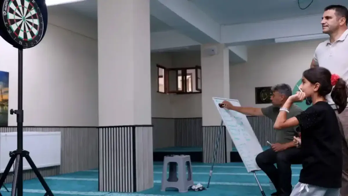 Konya Karatay’da Kur’an kurslarında dart turnuvası heyecanı