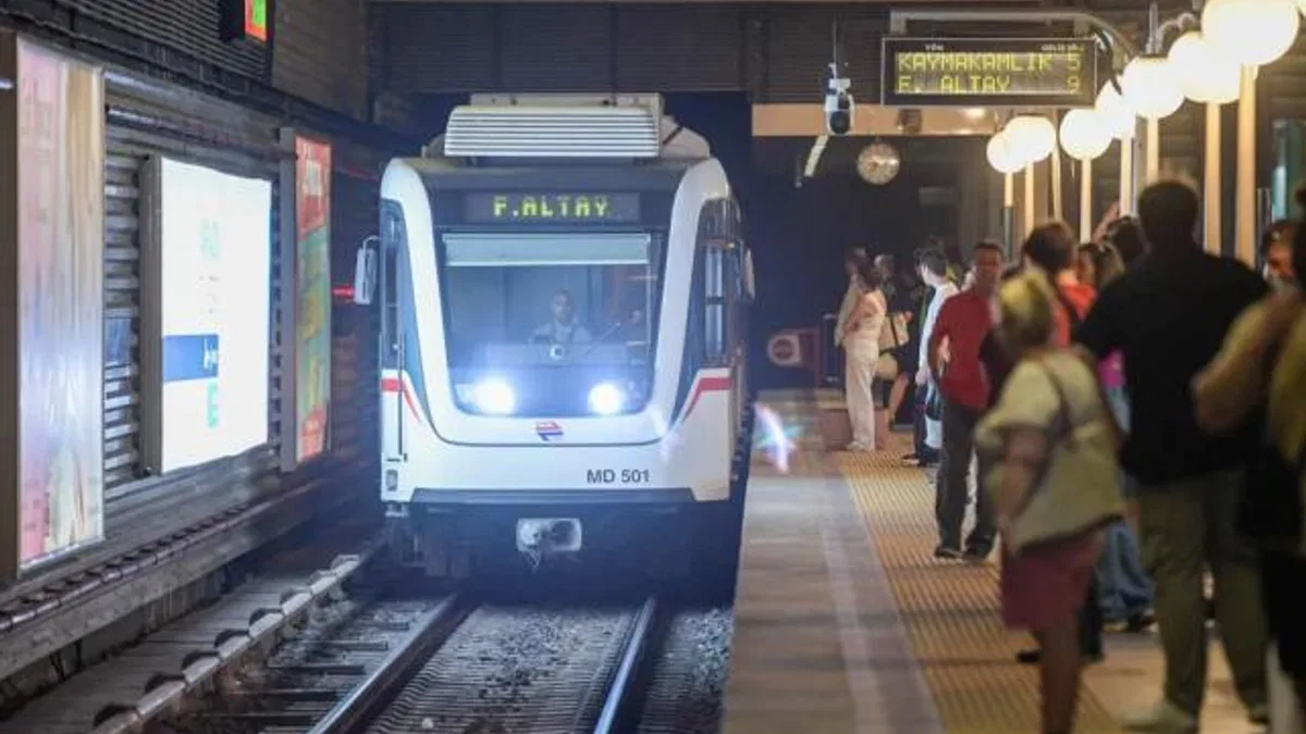 Cumhuriyet Bayramı’nda ulaşım İzmir’de yüzde 50 indirimli
