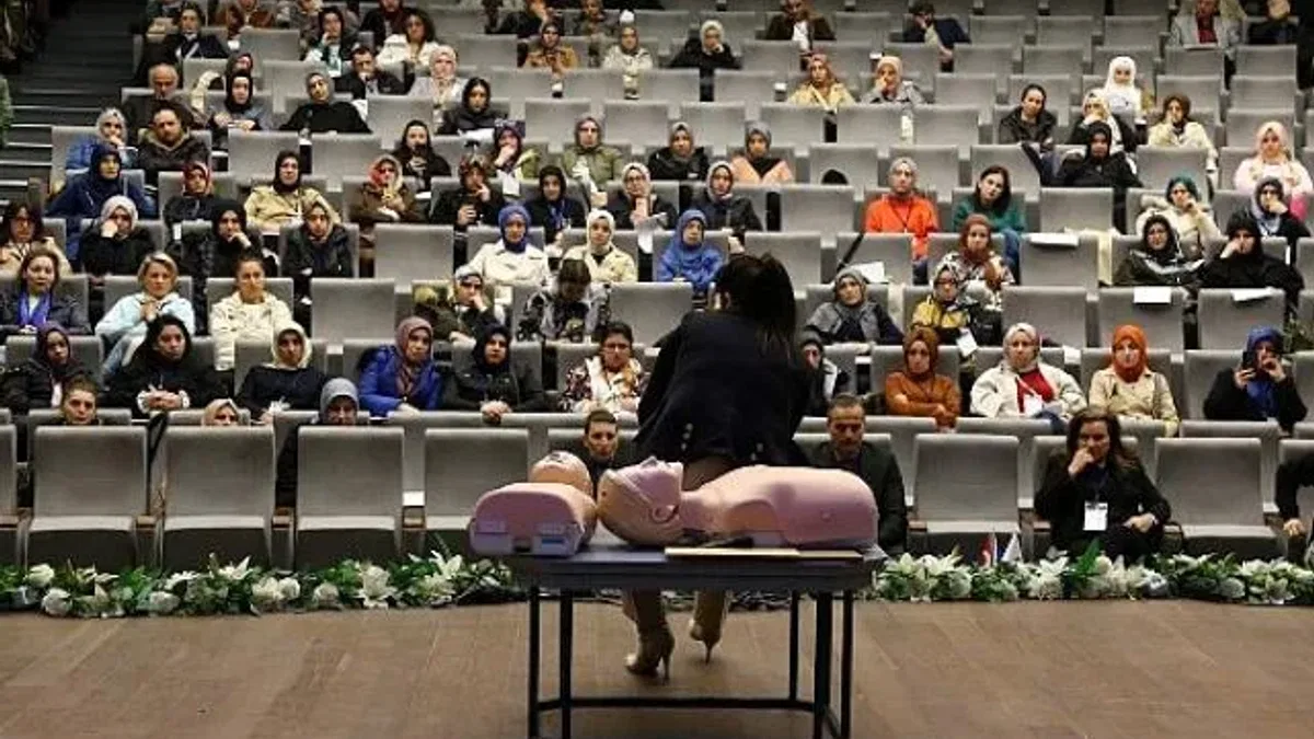 Başiskele’de afetlere hazırlık eğitimi verildi