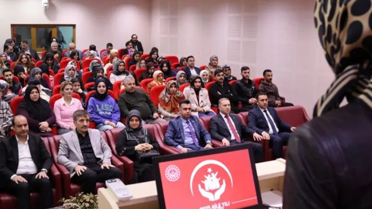 Erzurum’da aile söyleşileri