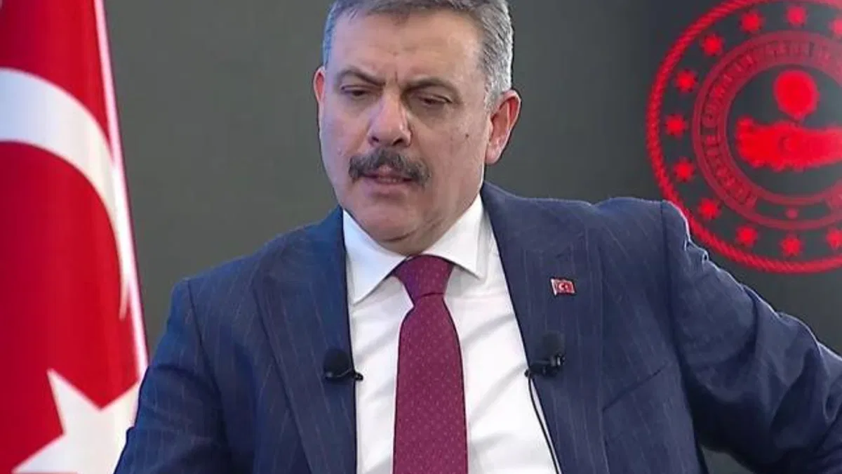 Bakan Çiftçi: İki tip plaka da geçerli