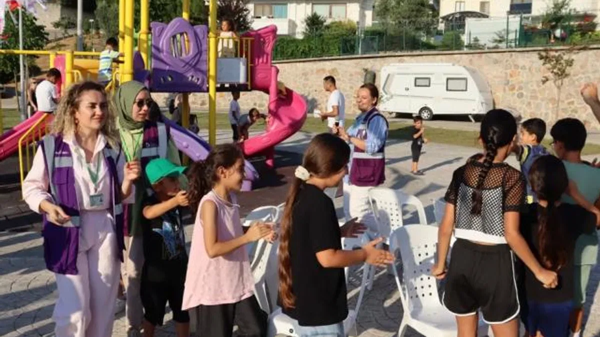 İzmit Tüysüzler’de çocuklar eğlenceye doydu