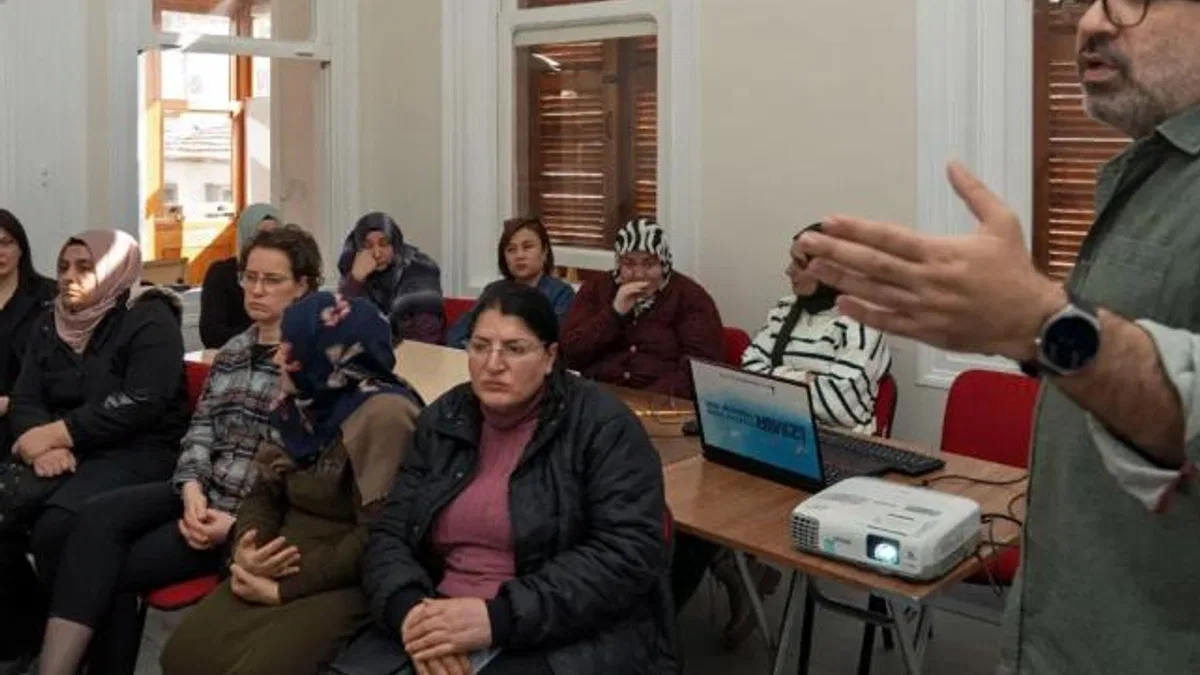 İzmirli anneler madde bağımlılığına karşı bilinçleniyor