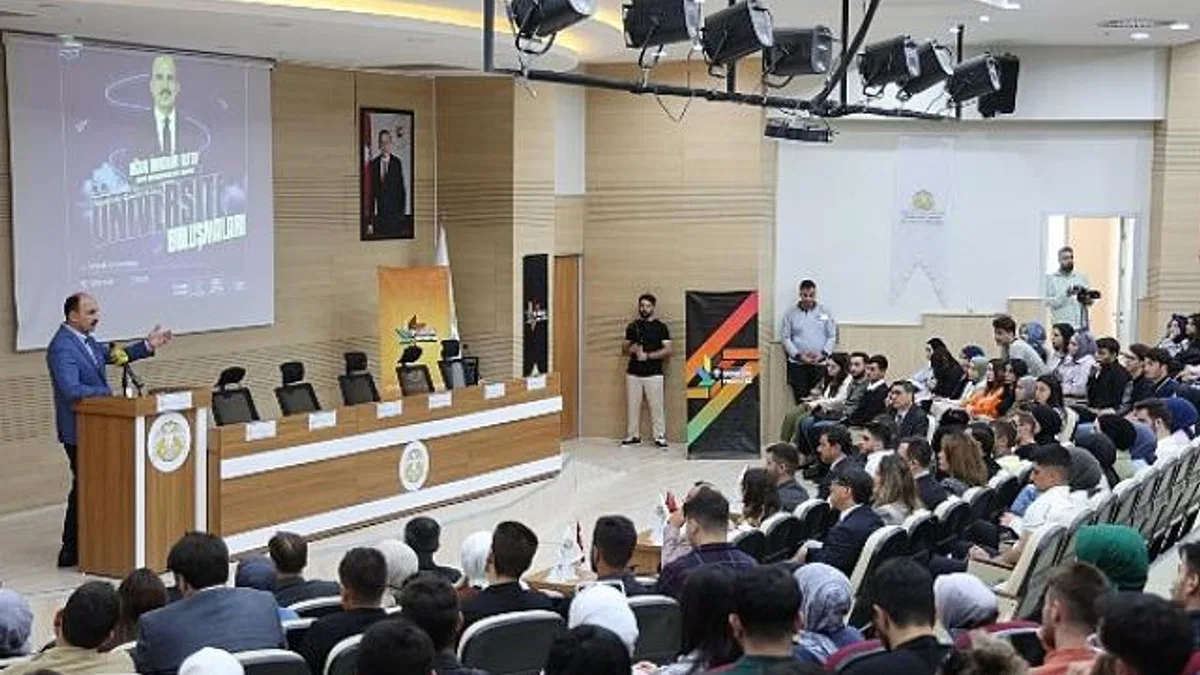 Başkan Altay: “Üniversitelerimiz Şehrin İnsan Kaynağına Büyük Katkı Sağlıyor”