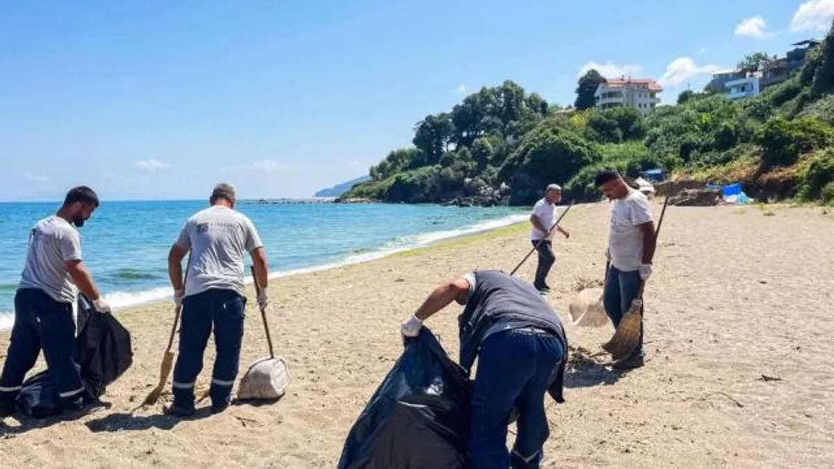 Karacabey Kurşunlu sahilinde örnek temizlik