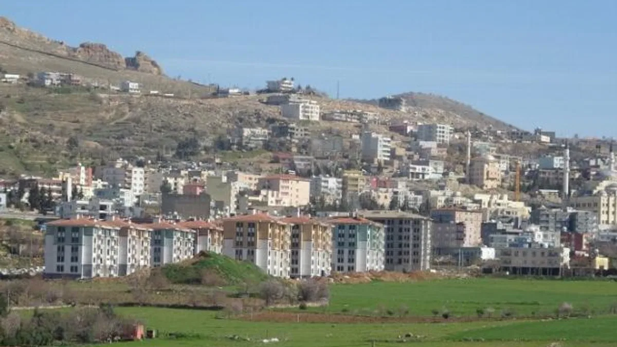 Yeşilli halkından TOKİ’ye yüksek fiyat tepkisi