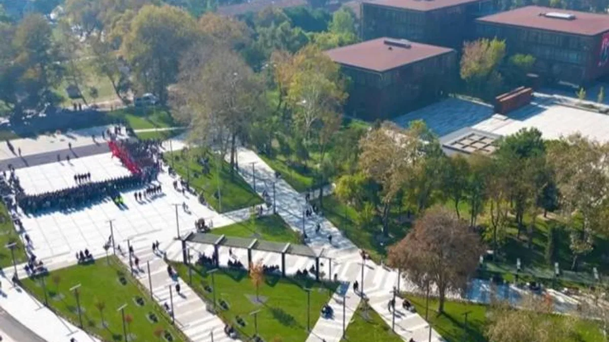 Bursa İnegöl’de yeni meydanda ilk tören yapıldı