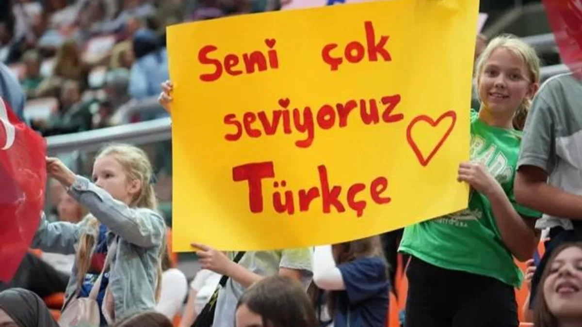 5 bin çocuk, tek bir dil!