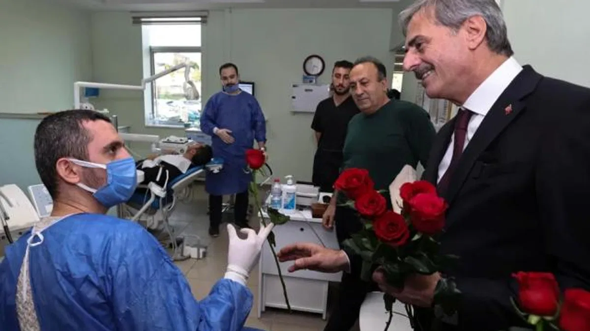 Sakarya Büyükşehir’den sağlıkçılara anlamlı ziyaret