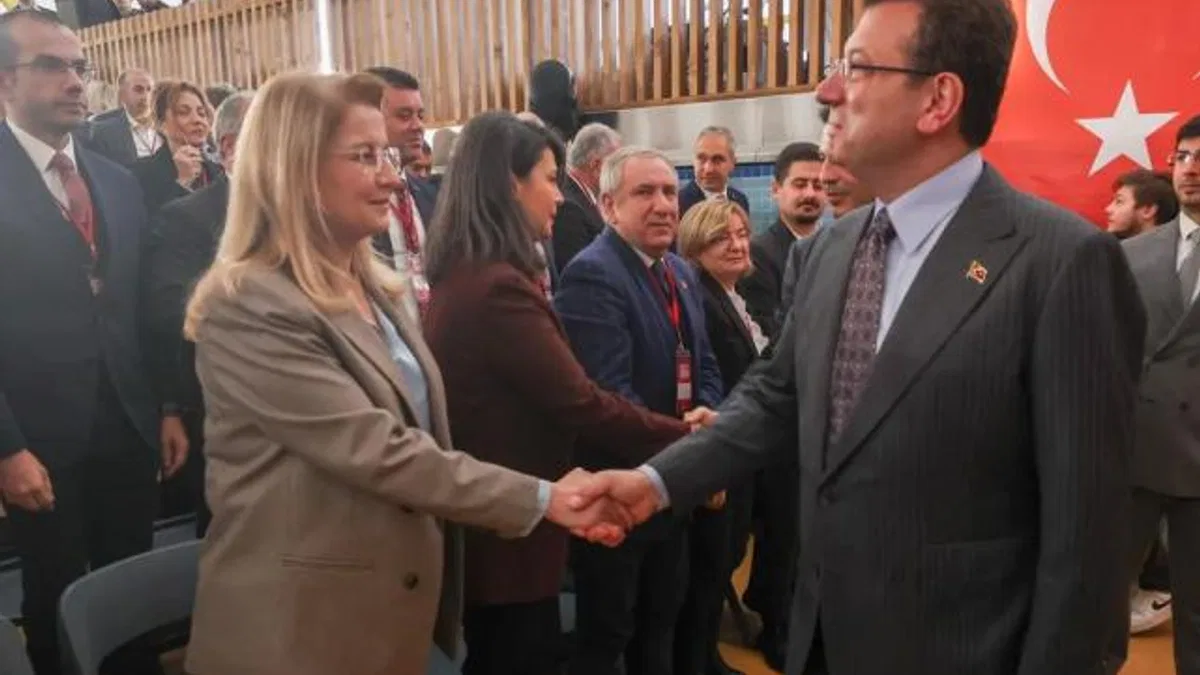 Başkan Ovalıoğlu, ‘Yerel Yöneticiler Ve Eğitim Çalıştayı’na Katıldı