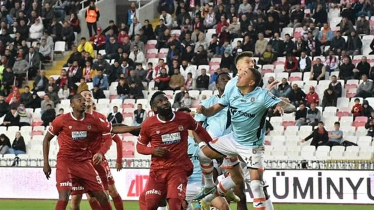 EMS Yapı Sivasspor 0-1 RAMS Başakşehir (Maç Sonucu) Başakşehir’e tek gol yetti!