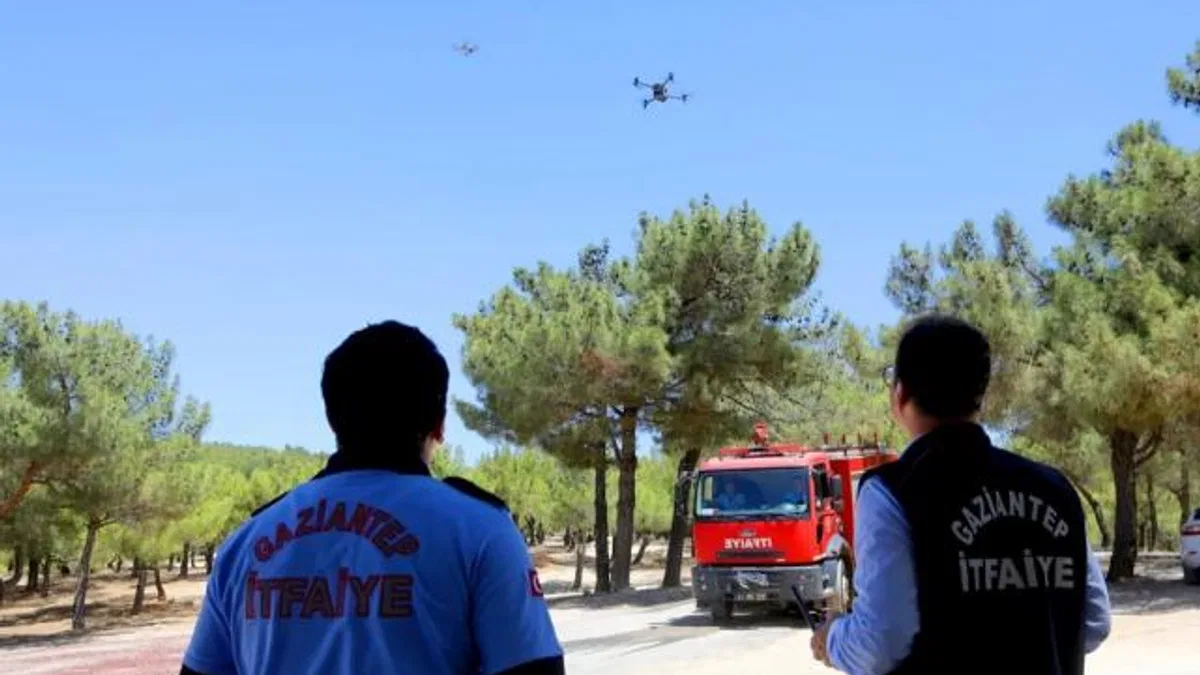Gaziantep itfaiyesinden droneli yangın nöbeti
