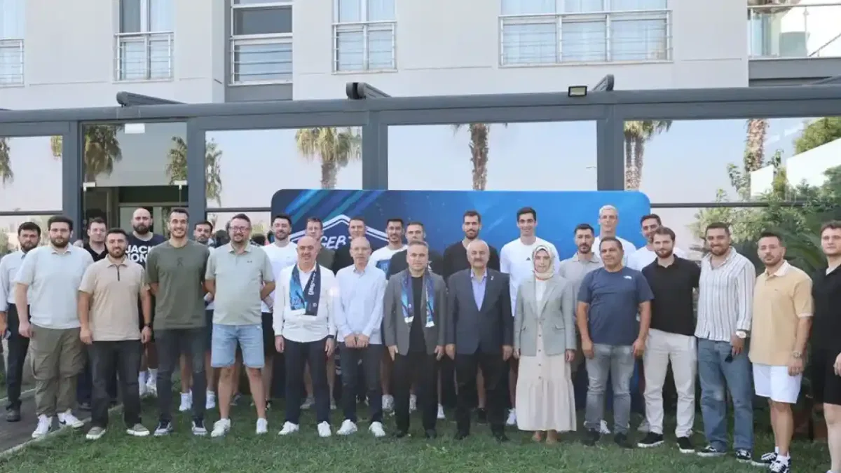 Kocaeli Gebze’de voleybol takımı yeni sezona hazırlanıyor