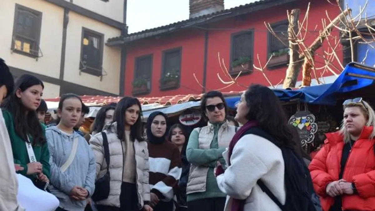 Kadim Bursa ‘adım adım’ geziliyor