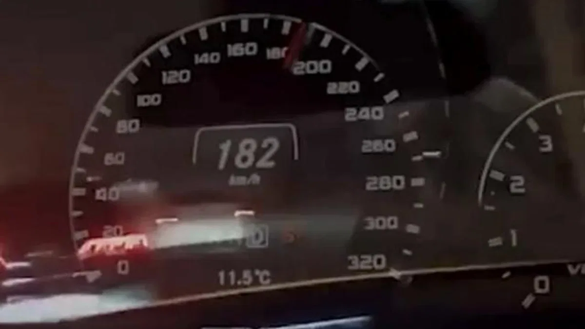 Bakan Yerlikaya’dan trafik uyarısı: Aşırı hız, dönüşü olmayan yol!