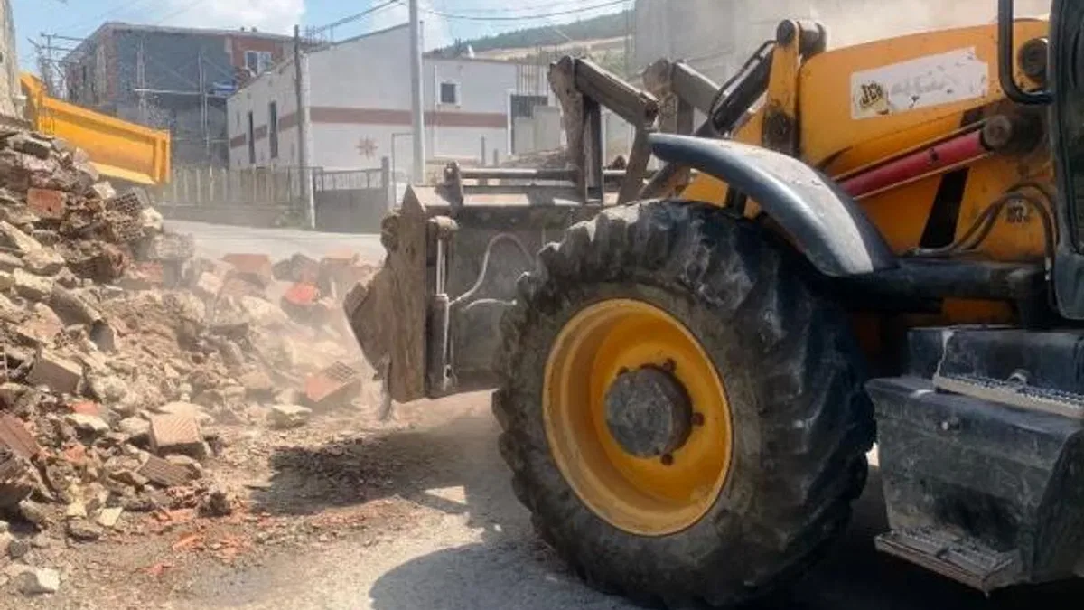 Dilovası’nda molozlar ücretsiz toplanıyor