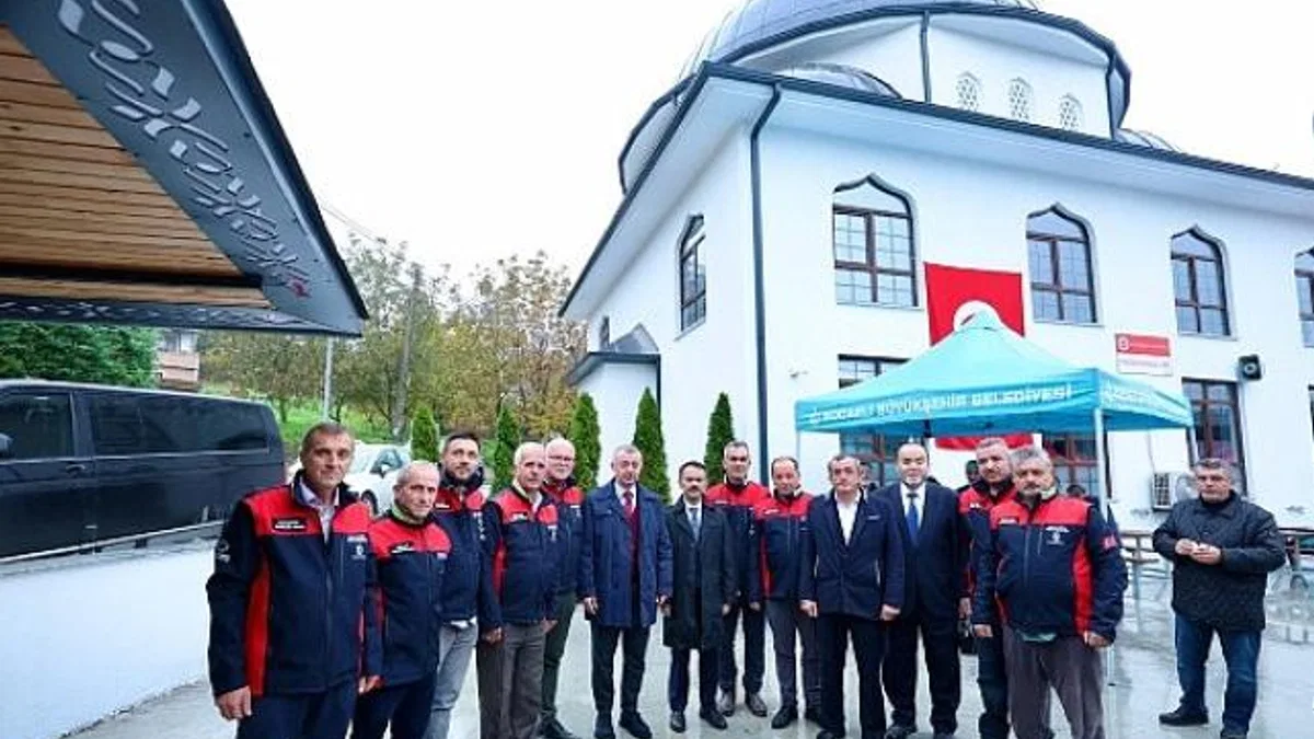 Karamürsel Çamçukur Camii’ne Büyükşehir eli